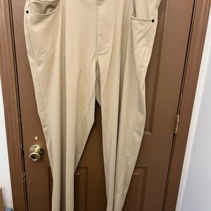 STYLUS Men's Cargo Pants in Tan - NWT